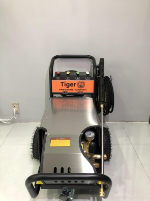 Máy phun xịt rửa xe cao áp tự ngắt 5.5KW Tiger UV-3200TTS